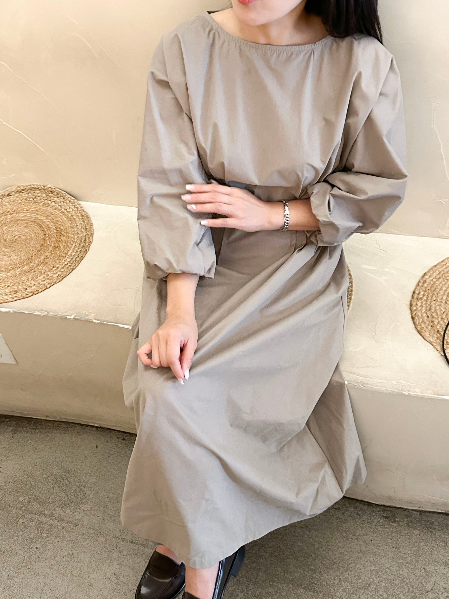 Elegant Pin-Tuck Puff Sleeve Dress