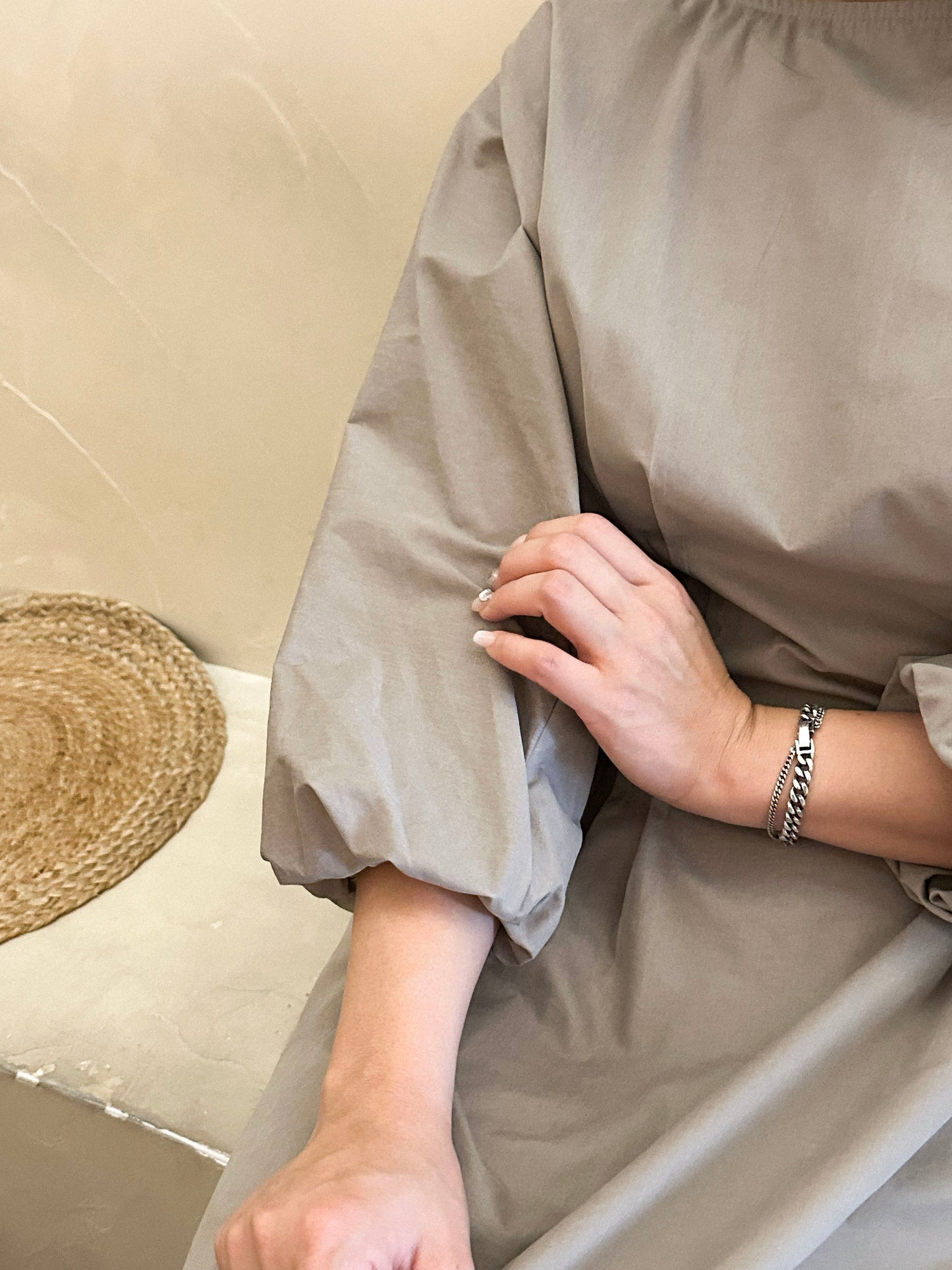 Elegant Pin-Tuck Puff Sleeve Dress