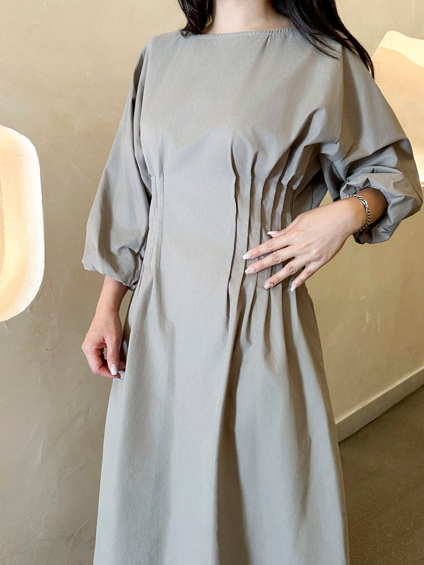 Elegant Pin-Tuck Puff Sleeve Dress