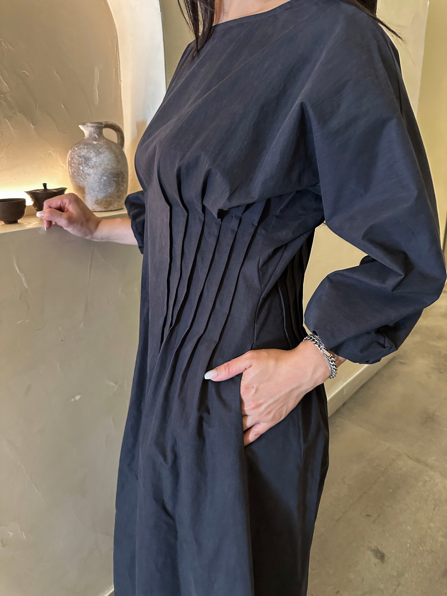 Elegant Pin-Tuck Puff Sleeve Dress