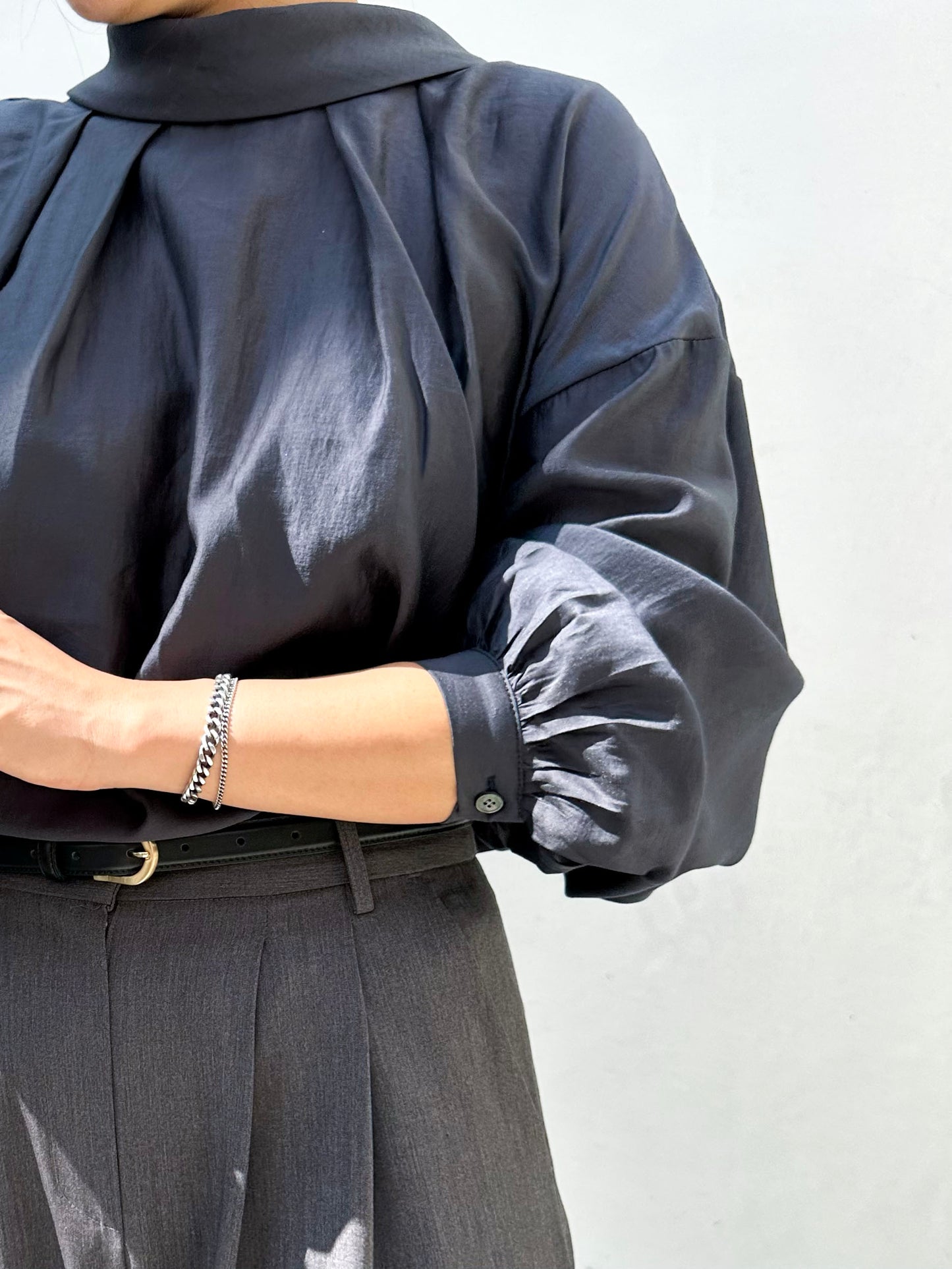 Tie-Back Balloon Sleeve Blouse