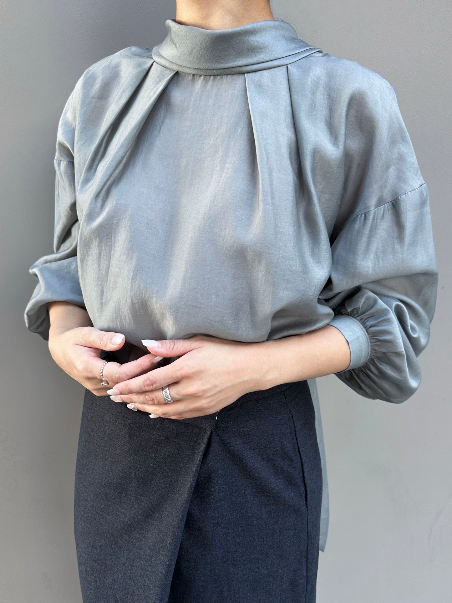 Tie-Back Balloon Sleeve Blouse