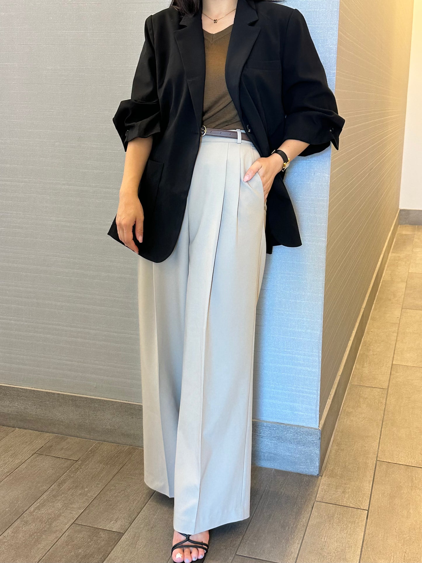Classic Pin-Tuck Wide Trousers