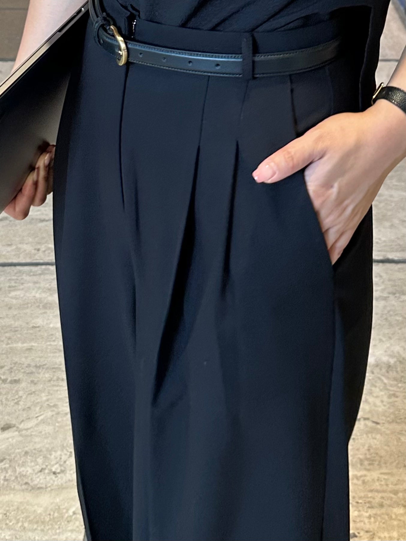 Classic Pin-Tuck Wide Trousers