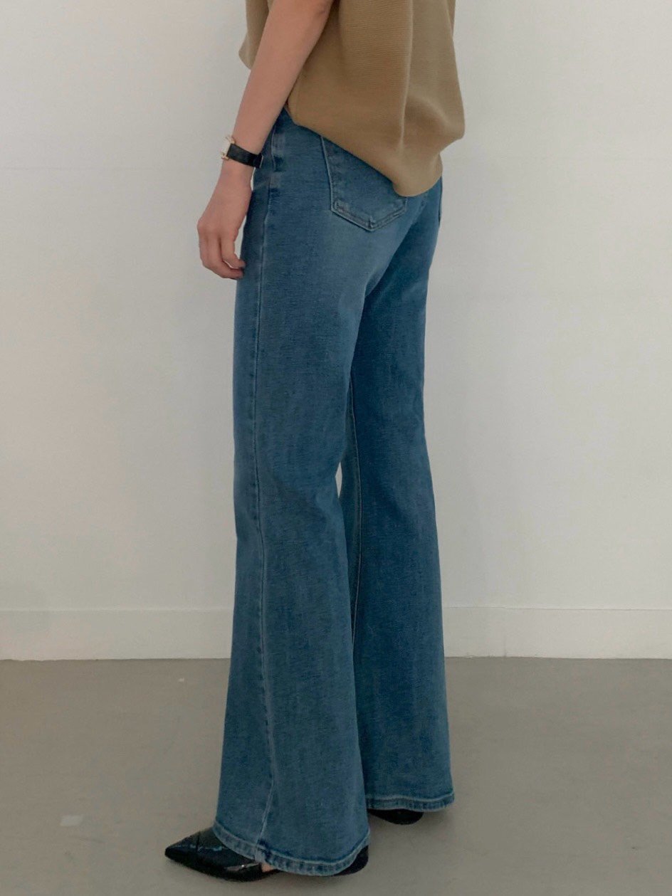 Premium Wash Straight Flare Denim