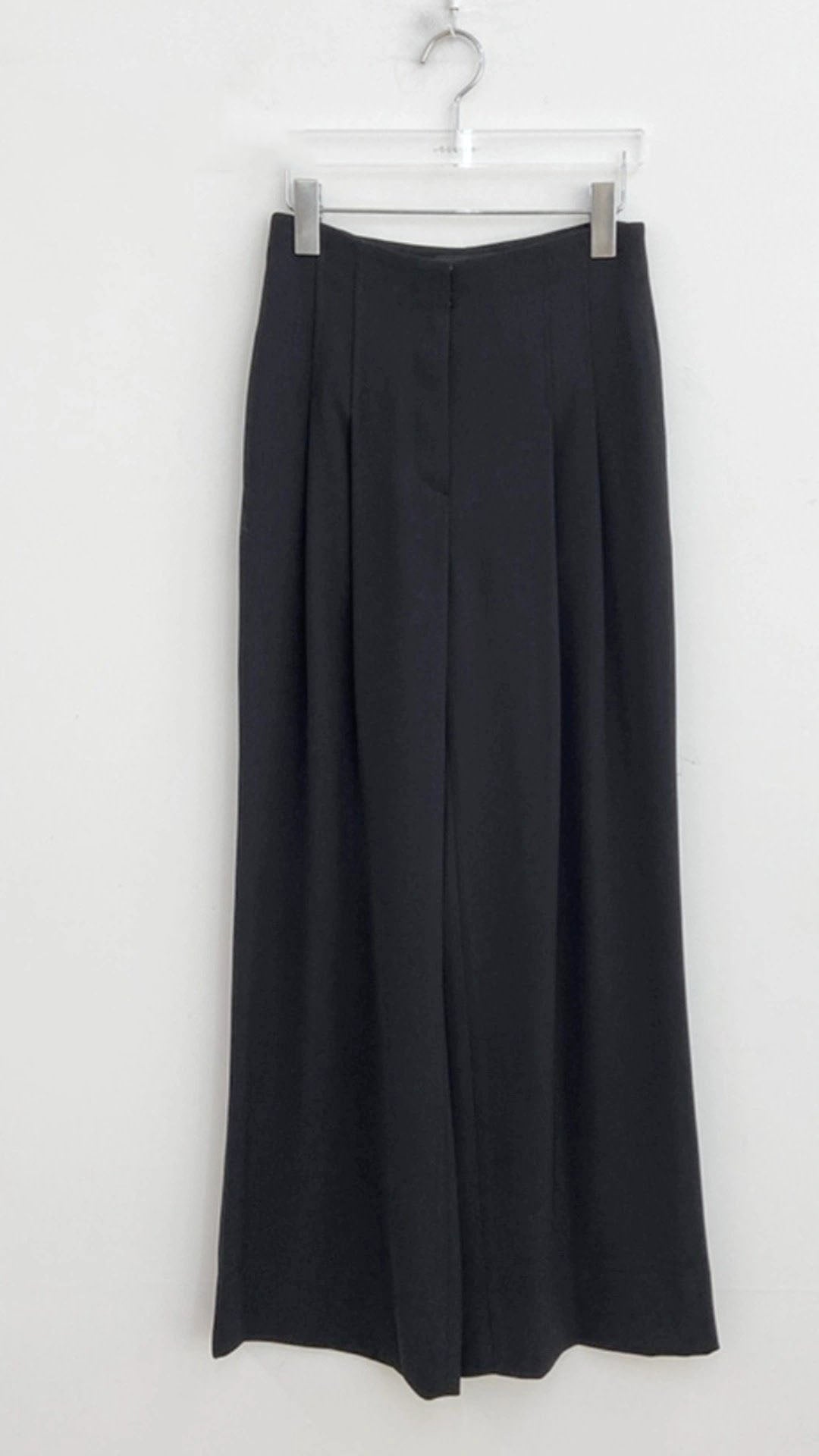 Tailored Pin-Tuck Wide Pants