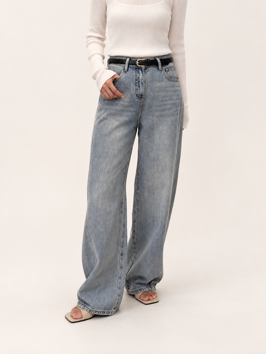 Soft Curve Wide-Leg Jeans