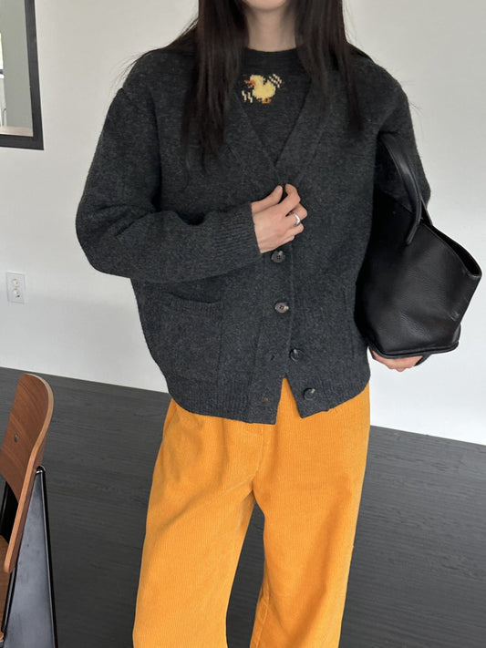 Rounded Shoulder Knit Cardigan