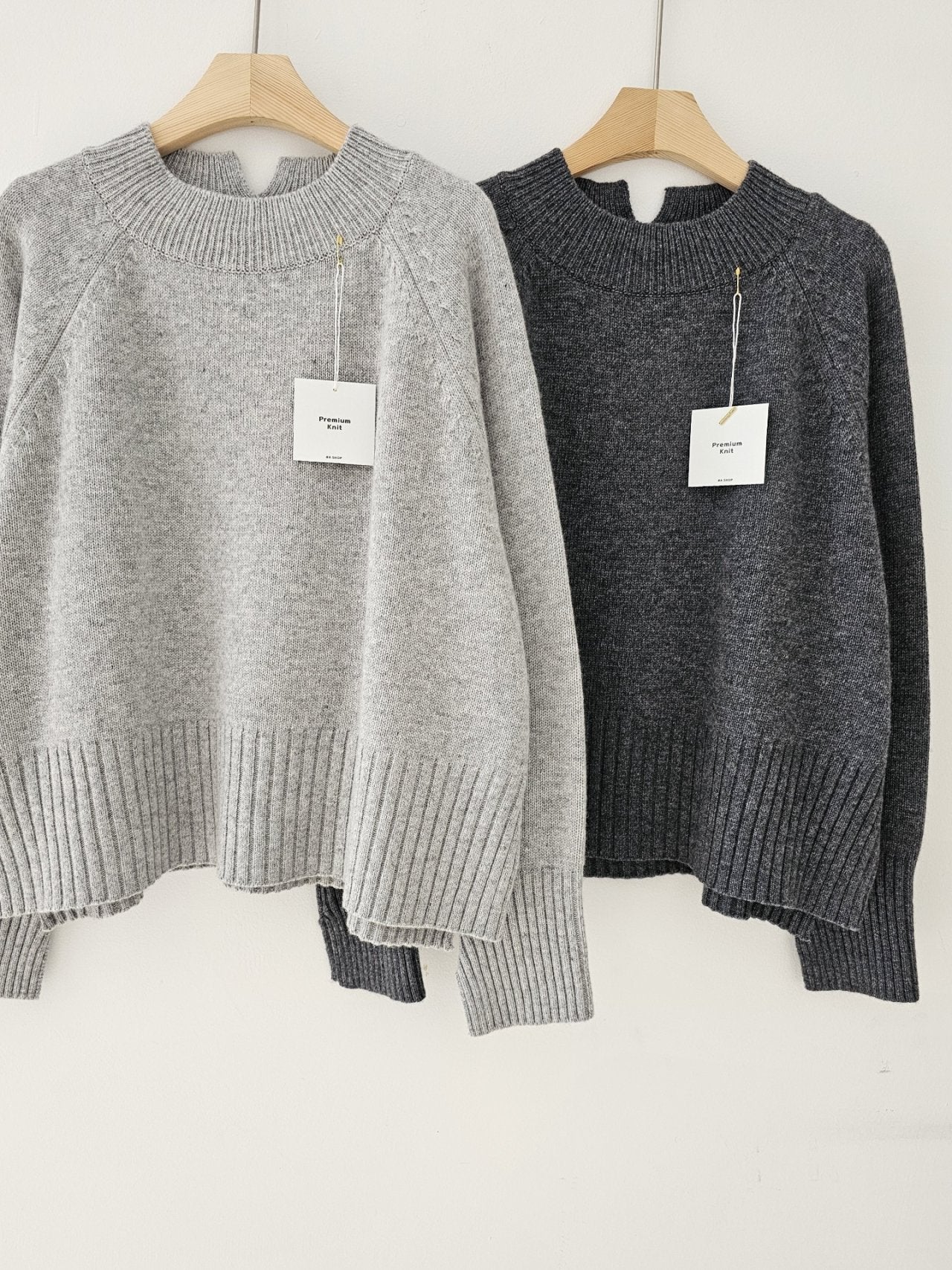 Back-Slit Super Fine Wool Cashmere Knit