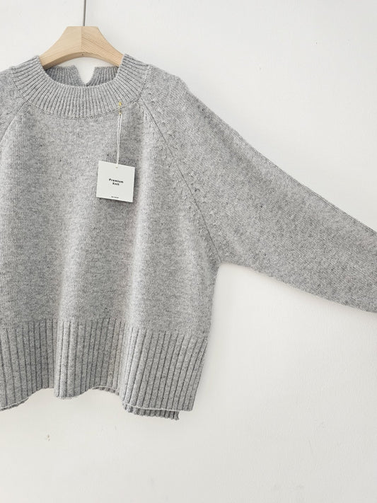 Back-Slit Super Fine Wool Cashmere Knit