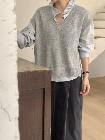 Bio-Washed Ruffle Collar Blouse