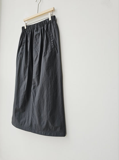 AIRY MIDI SKIRT