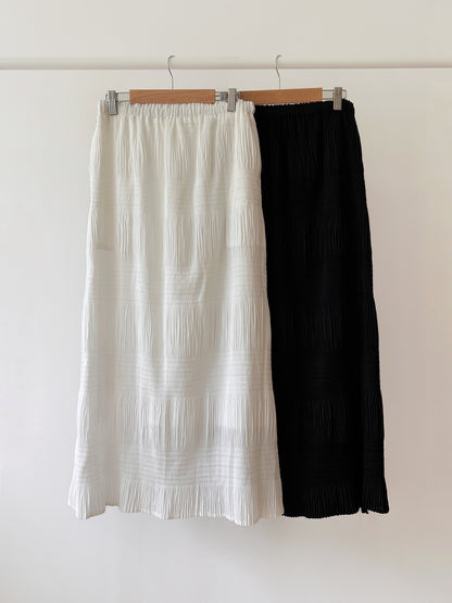 Pleated Texture Maxi Skirt