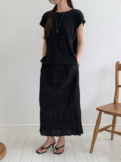 Pleated Texture Maxi Skirt