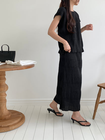 Pleated Texture Maxi Skirt