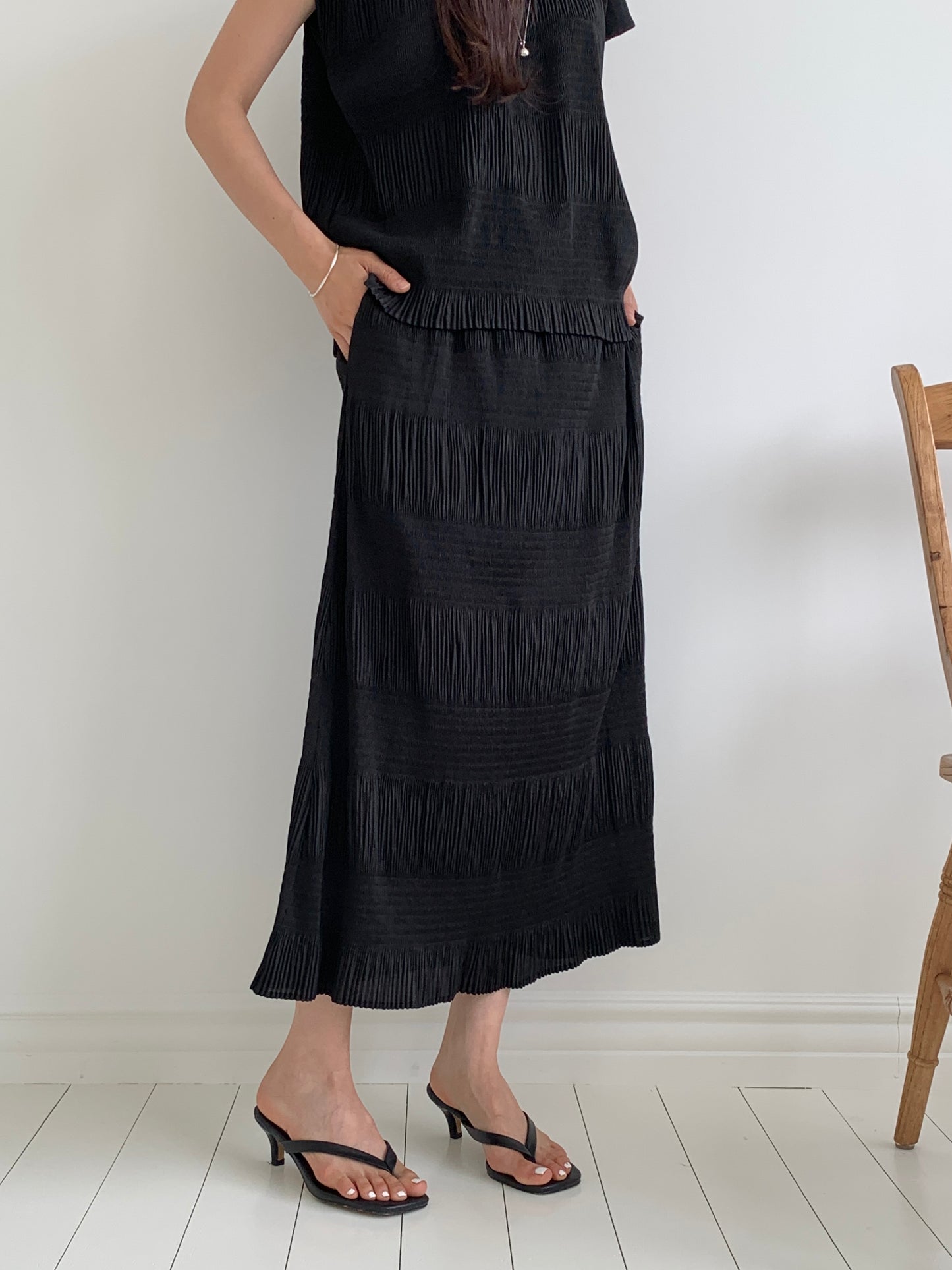 Pleated Texture Maxi Skirt