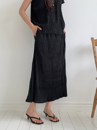 Pleated Texture Maxi Skirt