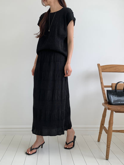 Pleated Texture Maxi Skirt